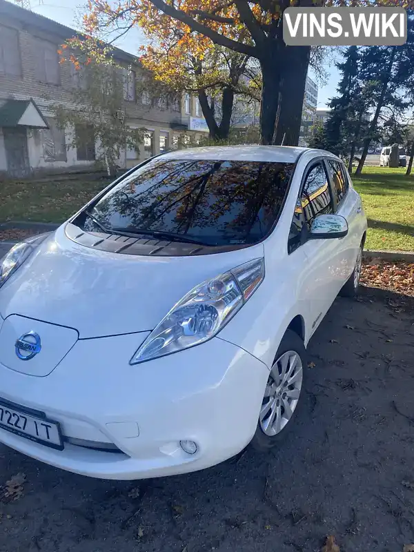 Хэтчбек Nissan Leaf 2015 null_content л. обл. Днепропетровская, Днепр (Днепропетровск) - Фото 1/8