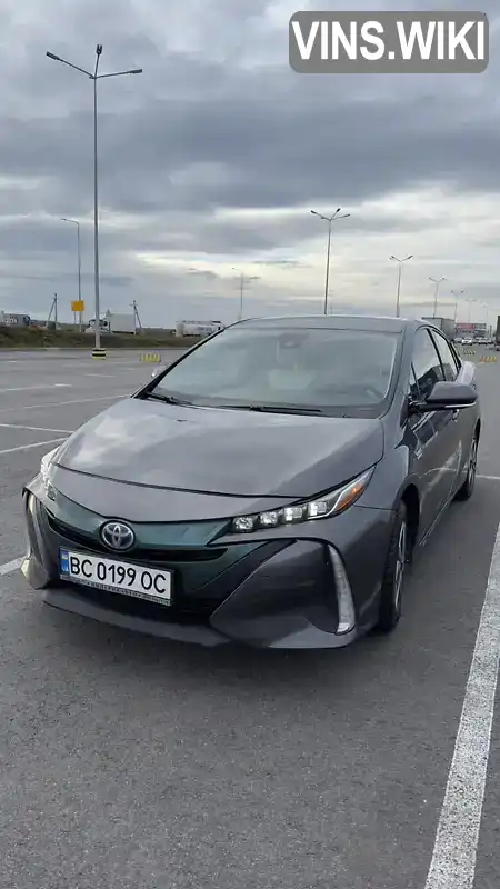 Хетчбек Toyota Prius 2017 1.8 л. Варіатор обл. Львівська, Львів - Фото 1/12