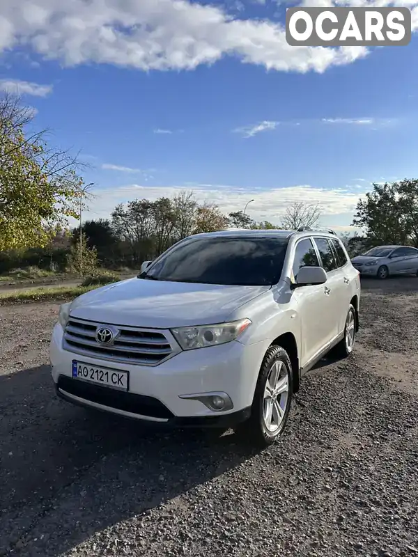 Позашляховик / Кросовер Toyota Highlander 2012 3.5 л. Автомат обл. Закарпатська, Ужгород - Фото 1/21