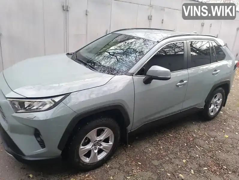 Позашляховик / Кросовер Toyota RAV4 2020 2 л. Варіатор обл. Київська, Київ - Фото 1/21