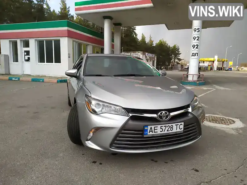 Седан Toyota Camry 2015 2.49 л. Автомат обл. Харьковская, Харьков - Фото 1/11