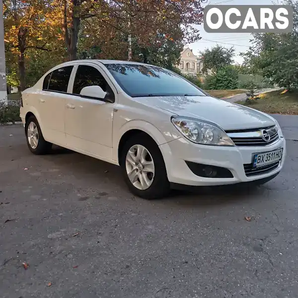 Седан Opel Astra 2012 1.6 л. Ручна / Механіка обл. Хмельницька, Кам'янець-Подільський - Фото 1/21