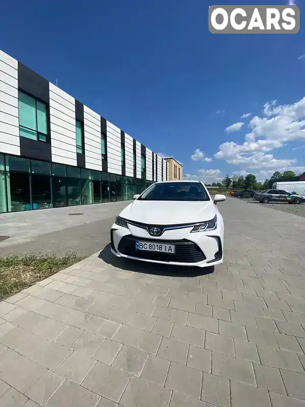 Седан Toyota Corolla 2019 1.6 л. Автомат обл. Хмельницька, Хмельницький - Фото 1/9