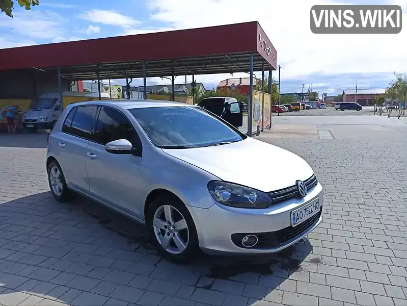 Хетчбек Volkswagen Golf 2012 1.6 л. обл. Закарпатська, Виноградів - Фото 1/21