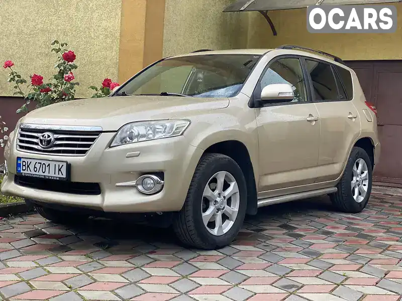 Позашляховик / Кросовер Toyota RAV4 2010 2.2 л. Ручна / Механіка обл. Рівненська, Рівне - Фото 1/21