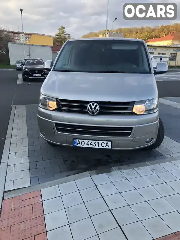 Мінівен Volkswagen Caravelle 2011 2 л. Ручна / Механіка обл. Закарпатська, Ужгород - Фото 1/7