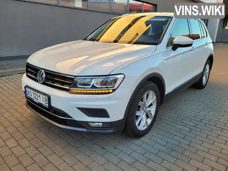 Позашляховик / Кросовер Volkswagen Tiguan 2019 2 л. Автомат обл. Закарпатська, Мукачево - Фото 1/21