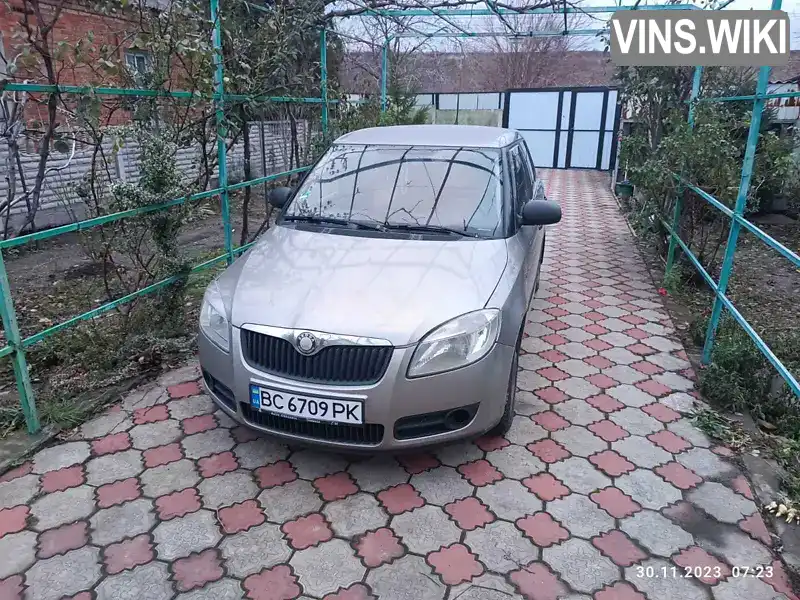 Хетчбек Skoda Fabia 2010 1.2 л. Ручна / Механіка обл. Запорізька, Запоріжжя - Фото 1/6