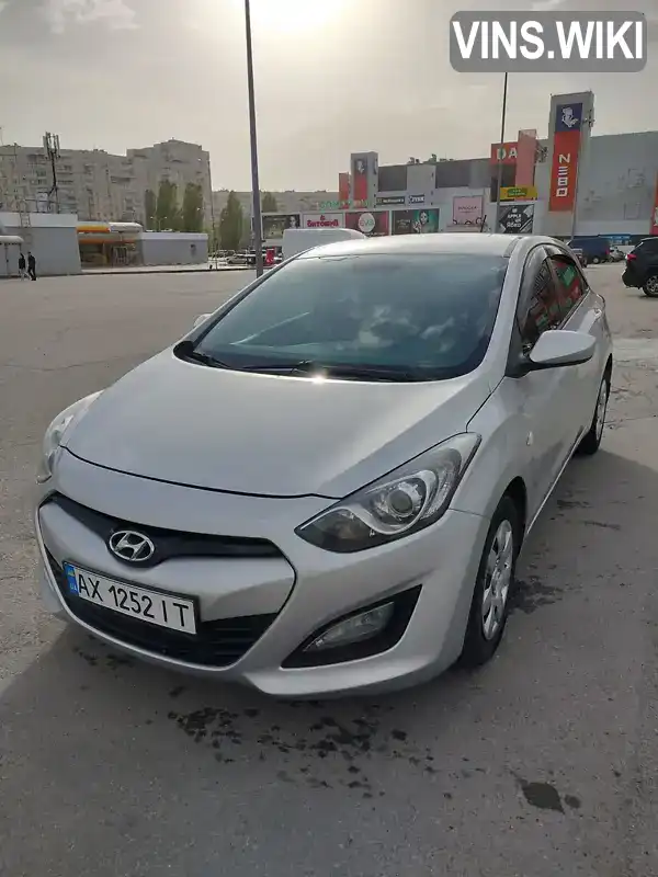 Хетчбек Hyundai i30 2012 1.4 л. Ручна / Механіка обл. Харківська, Харків - Фото 1/19