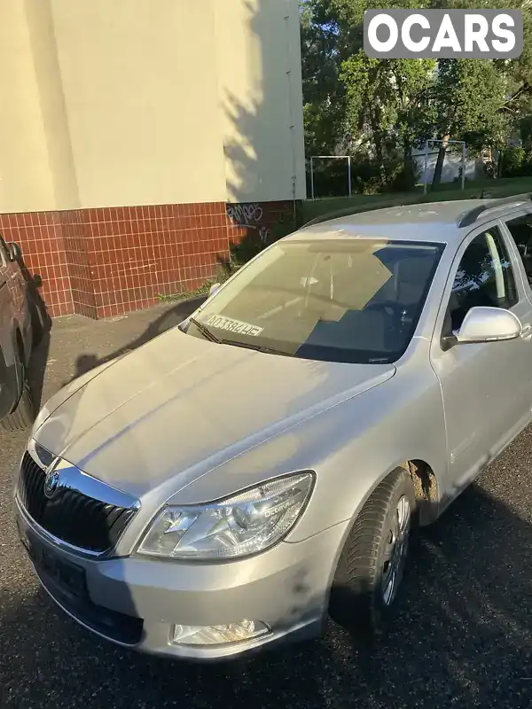 Универсал Skoda Octavia 2012 1.6 л. Ручная / Механика обл. Закарпатская, Свалява - Фото 1/17