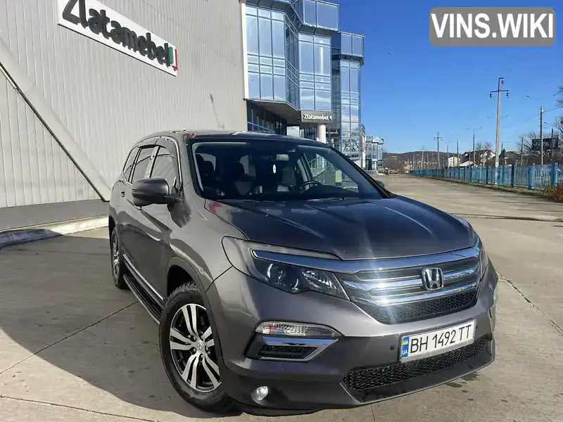 Позашляховик / Кросовер Honda Pilot 2016 3.5 л. Автомат обл. Чернівецька, Чернівці - Фото 1/21