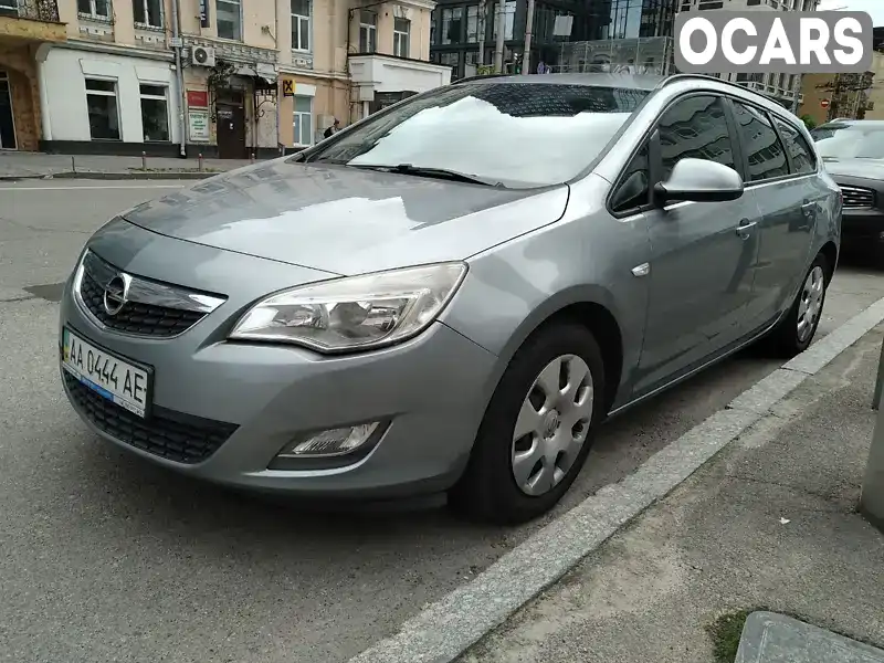 Универсал Opel Astra 2011 1.3 л. Ручная / Механика обл. Киевская, Киев - Фото 1/21