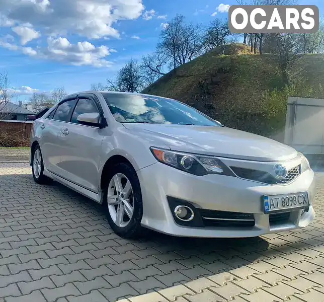 Седан Toyota Camry 2013 2.49 л. Типтронік обл. Івано-Франківська, Коломия - Фото 1/21