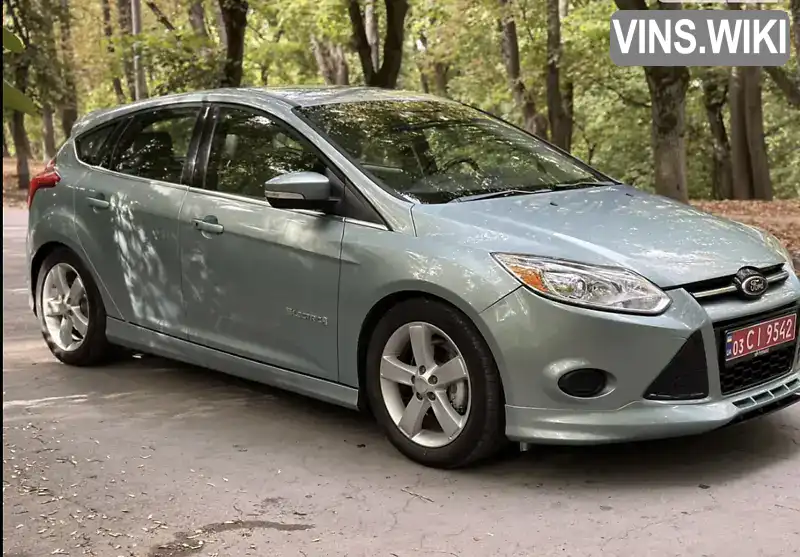 Хетчбек Ford Focus 2012 null_content л. Автомат обл. Рівненська, Рівне - Фото 1/21