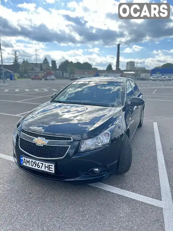 Хетчбек Chevrolet Cruze 2011 2 л. Ручна / Механіка обл. Житомирська, Житомир - Фото 1/13