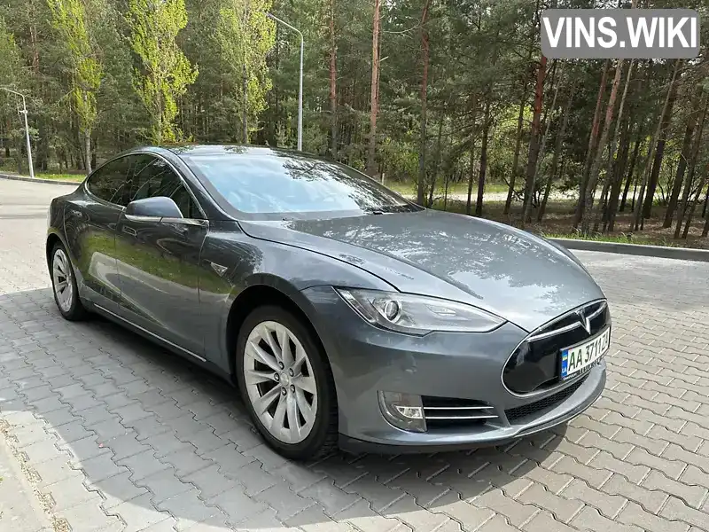 Лифтбек Tesla Model S 2013 null_content л. Автомат обл. Киевская, Киев - Фото 1/19