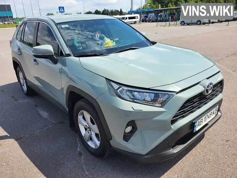 Внедорожник / Кроссовер Toyota RAV4 2020 1.99 л. Автомат обл. Львовская, Львов - Фото 1/13