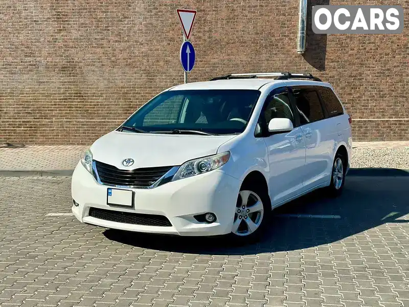 Минивэн Toyota Sienna 2012 2.7 л. Автомат обл. Одесская, Одесса - Фото 1/21