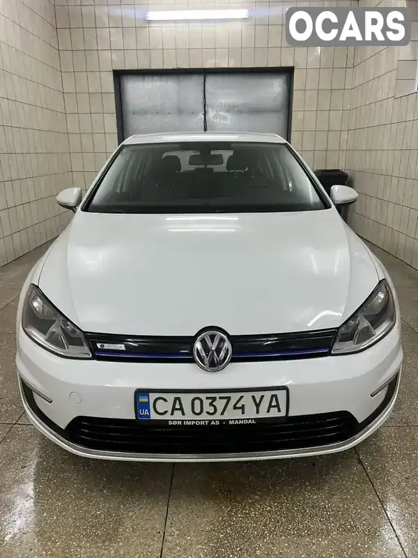 Хетчбек Volkswagen e-Golf 2016 null_content л. обл. Черкаська, Черкаси - Фото 1/21