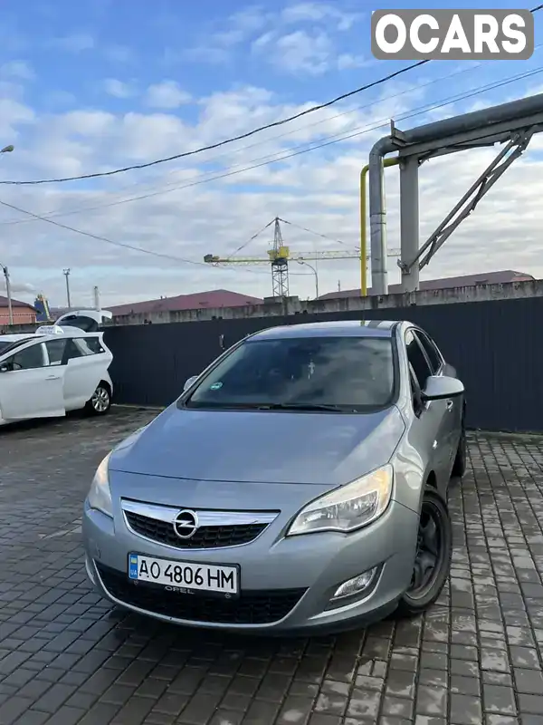 Хетчбек Opel Astra 2011 1.7 л. Ручна / Механіка обл. Закарпатська, Мукачево - Фото 1/21