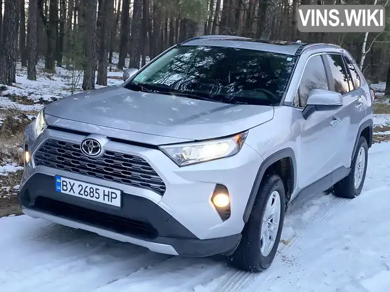 Позашляховик / Кросовер Toyota RAV4 2019 2.49 л. Автомат обл. Рівненська, Рівне - Фото 1/21