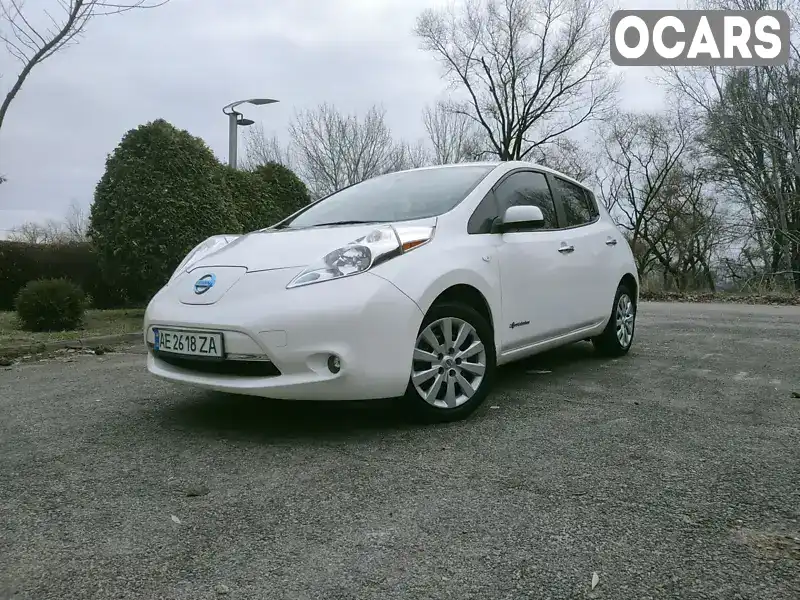 Хэтчбек Nissan Leaf 2015 null_content л. Вариатор обл. Днепропетровская, Днепр (Днепропетровск) - Фото 1/21