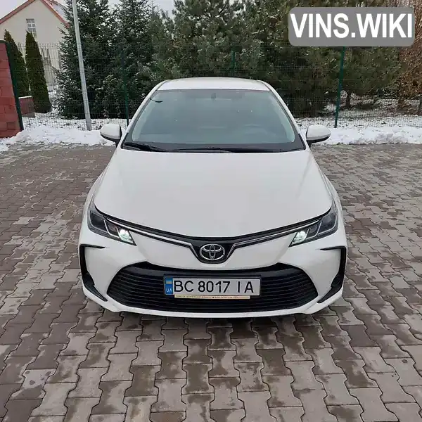 Седан Toyota Corolla 2019 1.6 л. Автомат обл. Закарпатская, Ужгород - Фото 1/16