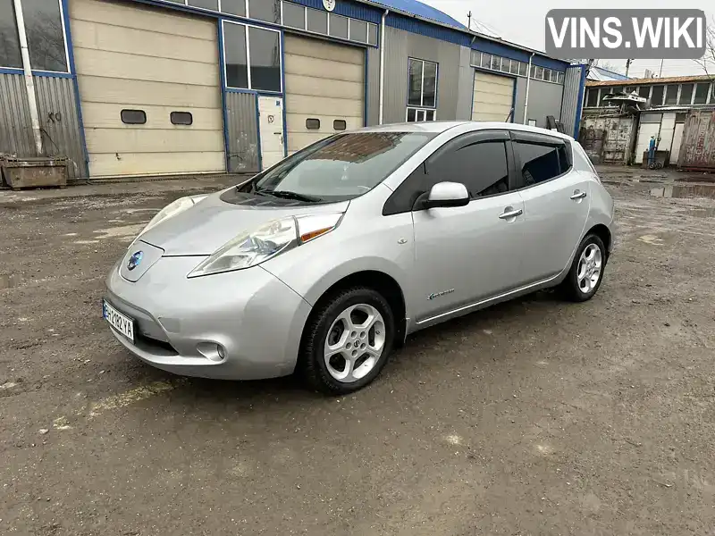 JN1AZ0CP9CT015458 Nissan Leaf 2011 Хэтчбек  Фото 2