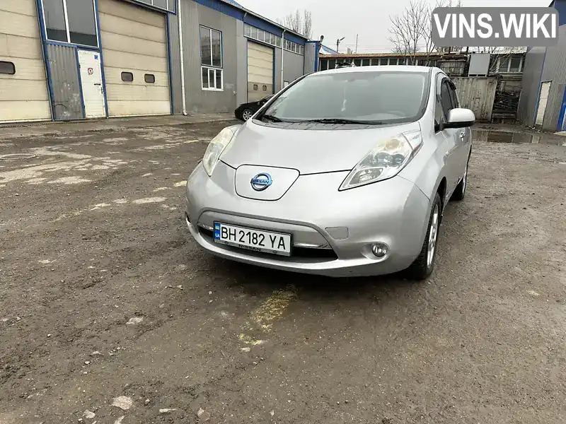 JN1AZ0CP9CT015458 Nissan Leaf 2011 Хэтчбек  Фото 3