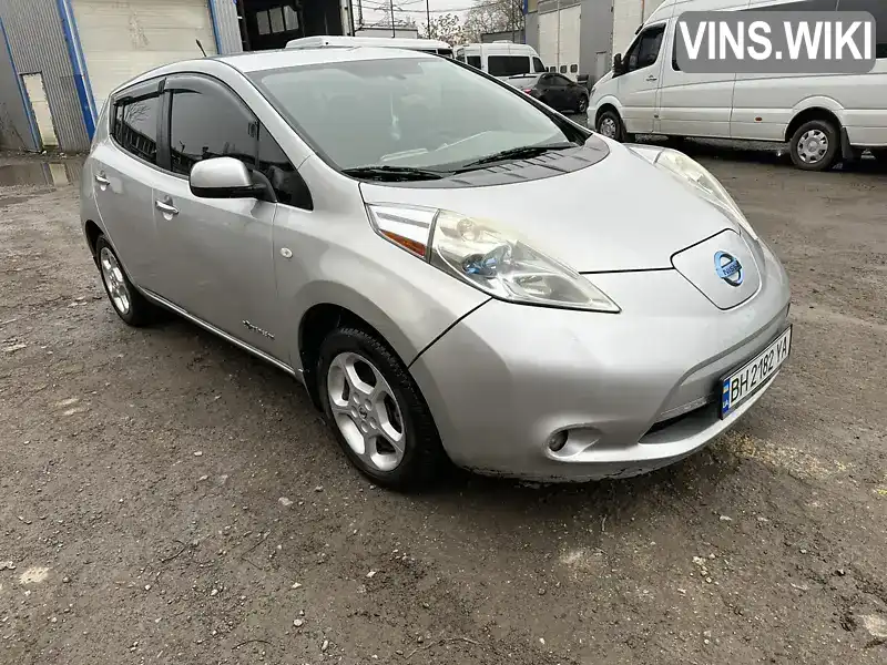 JN1AZ0CP9CT015458 Nissan Leaf 2011 Хэтчбек  Фото 4