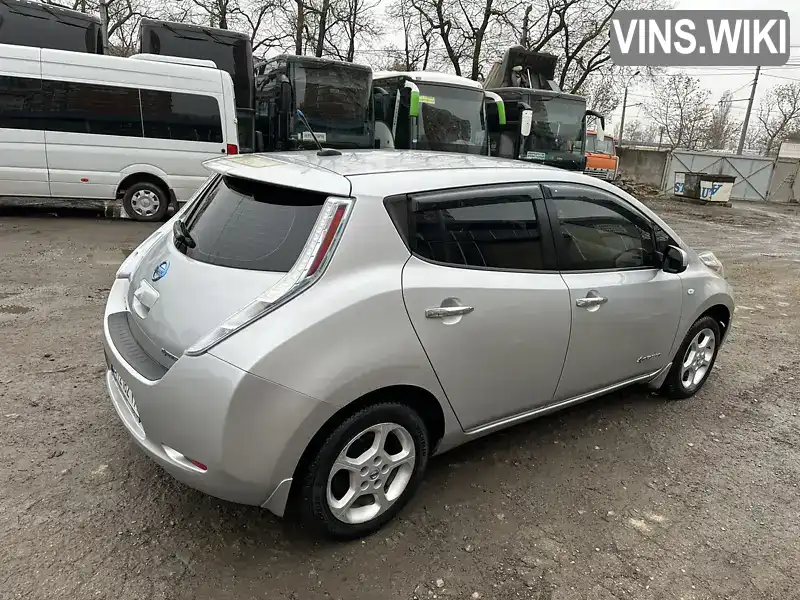 JN1AZ0CP9CT015458 Nissan Leaf 2011 Хэтчбек  Фото 5