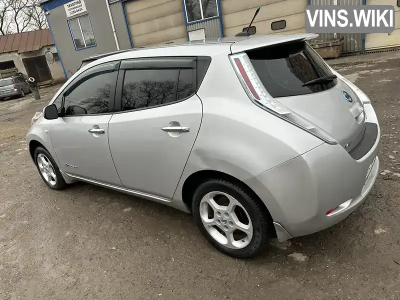 JN1AZ0CP9CT015458 Nissan Leaf 2011 Хэтчбек  Фото 9