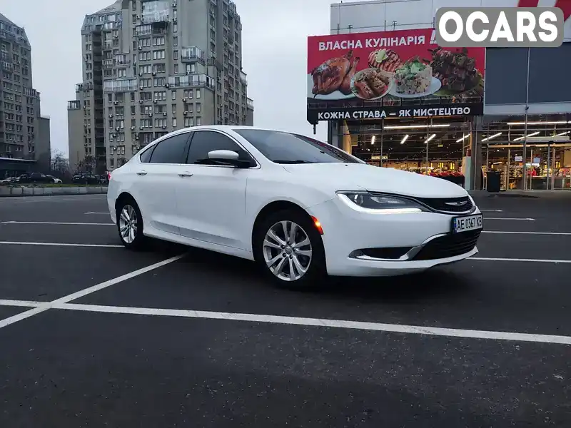 Седан Chrysler 200 2015 2.36 л. Автомат обл. Днепропетровская, Днепр (Днепропетровск) - Фото 1/13