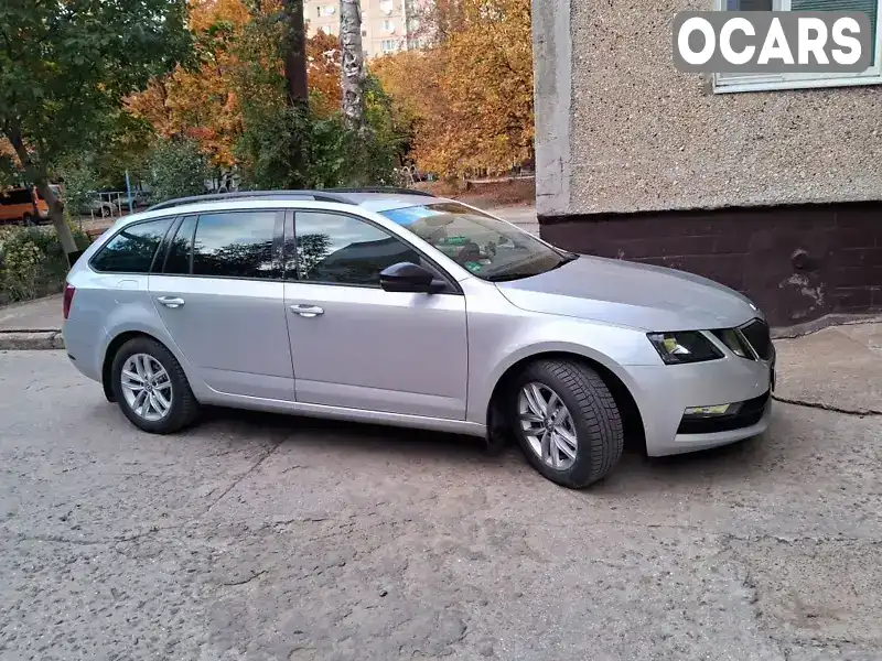 TMBJJ7NE6J0161601 Skoda Octavia 2017 Универсал 2 л. Фото 1