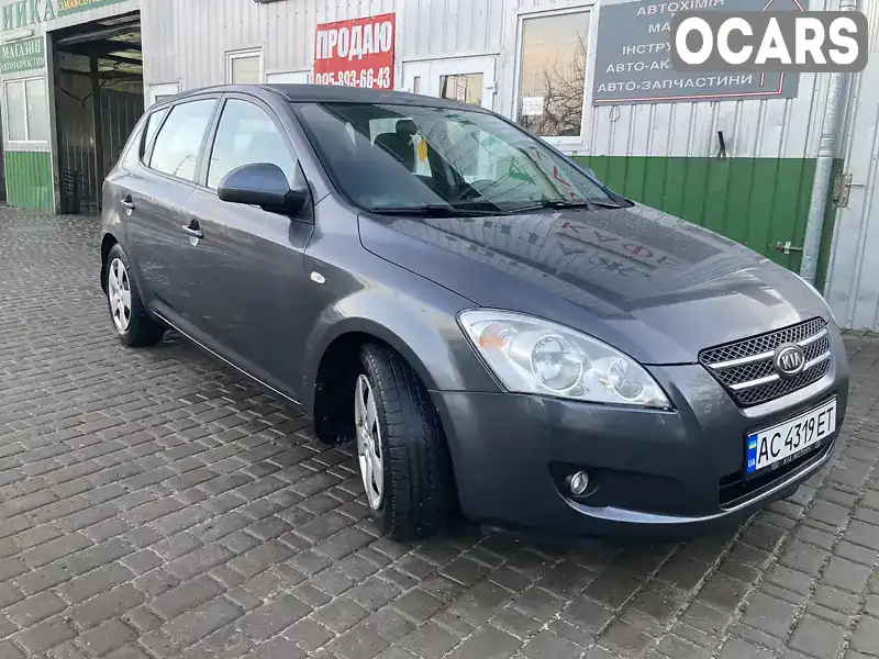 Хэтчбек Kia Ceed 2009 2 л. Ручная / Механика обл. Волынская, Киверцы - Фото 1/21