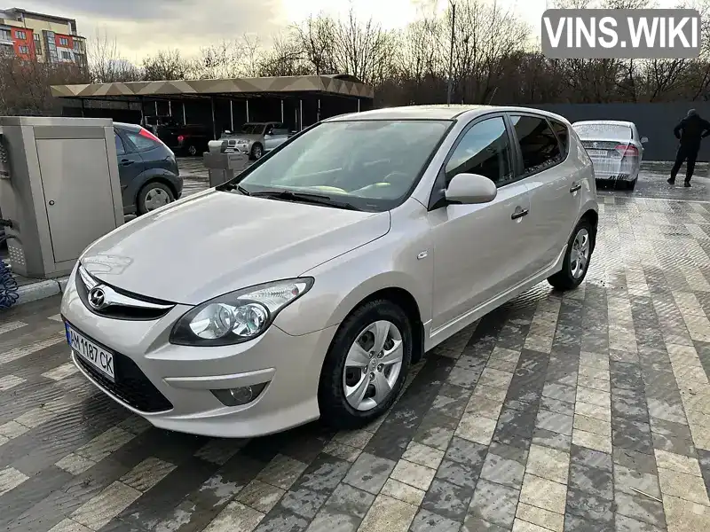 Хетчбек Hyundai i30 2011 1.6 л. Автомат обл. Закарпатська, Ужгород - Фото 1/21