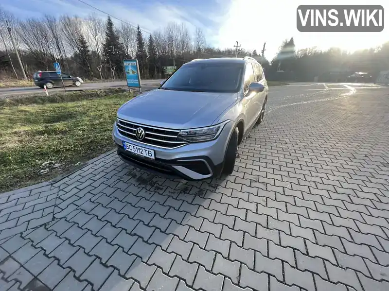 3VV3B7AX7NM025186 Volkswagen Tiguan 2021 Позашляховик / Кросовер 1.98 л. Фото 1