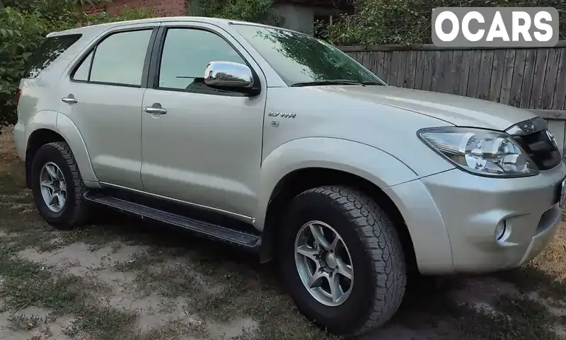 Позашляховик / Кросовер Toyota Fortuner 2007 2.69 л. Автомат обл. Харківська, Харків - Фото 1/12