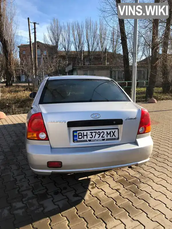 KMHCG41GP4U539823 Hyundai Accent 2004 Седан 1.5 л. Фото 7