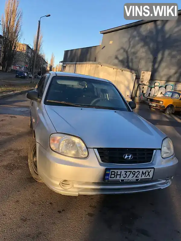 KMHCG41GP4U539823 Hyundai Accent 2004 Седан 1.5 л. Фото 9