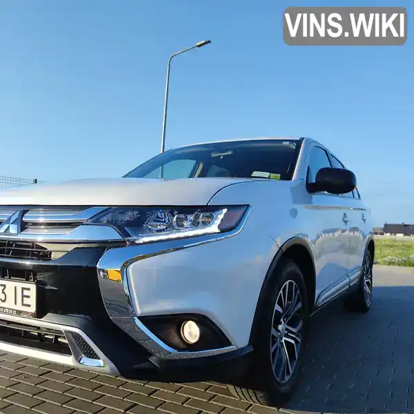 Позашляховик / Кросовер Mitsubishi Outlander 2017 2.4 л. Варіатор обл. Рівненська, Рівне - Фото 1/21