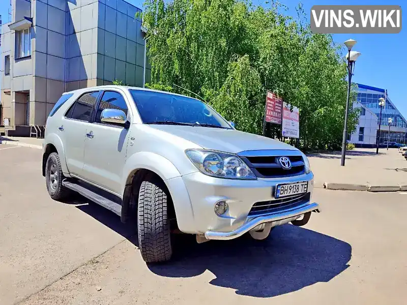 Позашляховик / Кросовер Toyota Fortuner 2007 2.7 л. Автомат обл. Одеська, Одеса - Фото 1/21