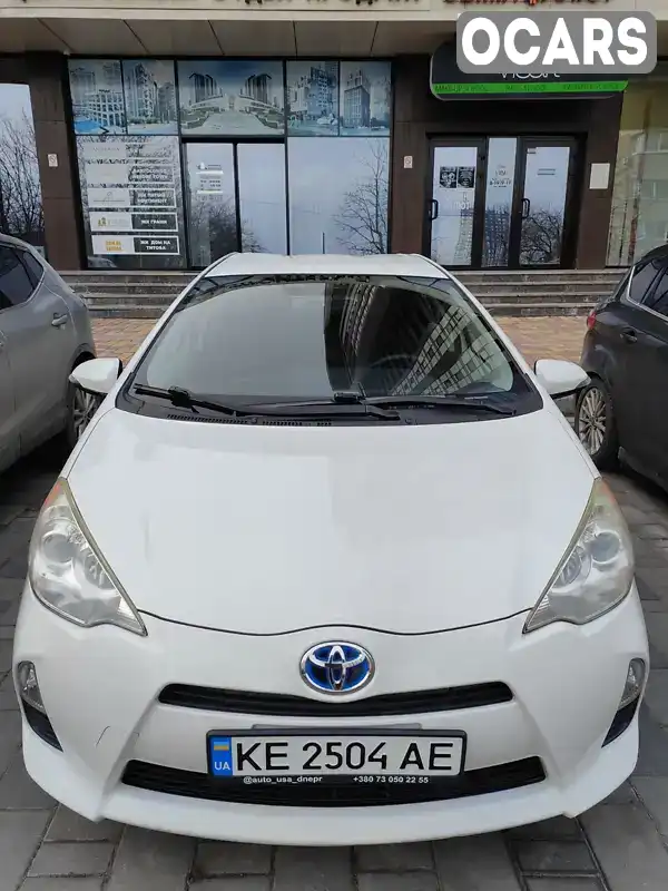 Хетчбек Toyota Prius C 2013 1.5 л. Автомат обл. Дніпропетровська, Дніпро (Дніпропетровськ) - Фото 1/21