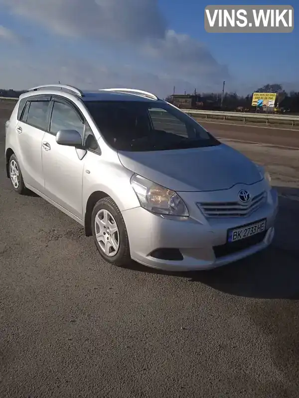 Мінівен Toyota Verso 2010 2 л. Ручна / Механіка обл. Рівненська, Корець - Фото 1/16