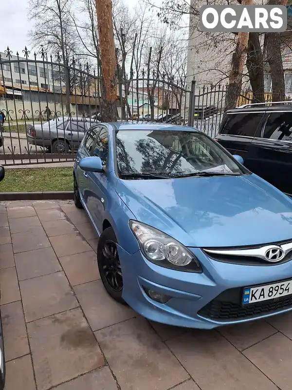 Хэтчбек Hyundai i30 2011 1.6 л. обл. Полтавская, Кременчуг - Фото 1/20