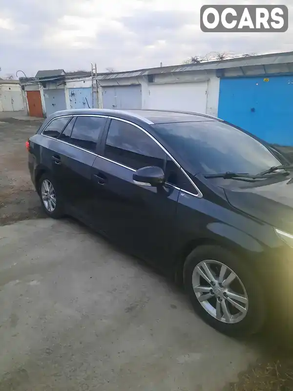 Універсал Toyota Avensis 2013 2 л. Ручна / Механіка обл. Одеська, Ізмаїл - Фото 1/21