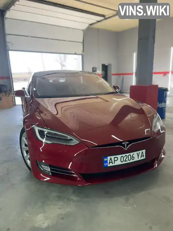 5YJSA1E25JF253369 Tesla Model S 2018 Ліфтбек  Фото 2