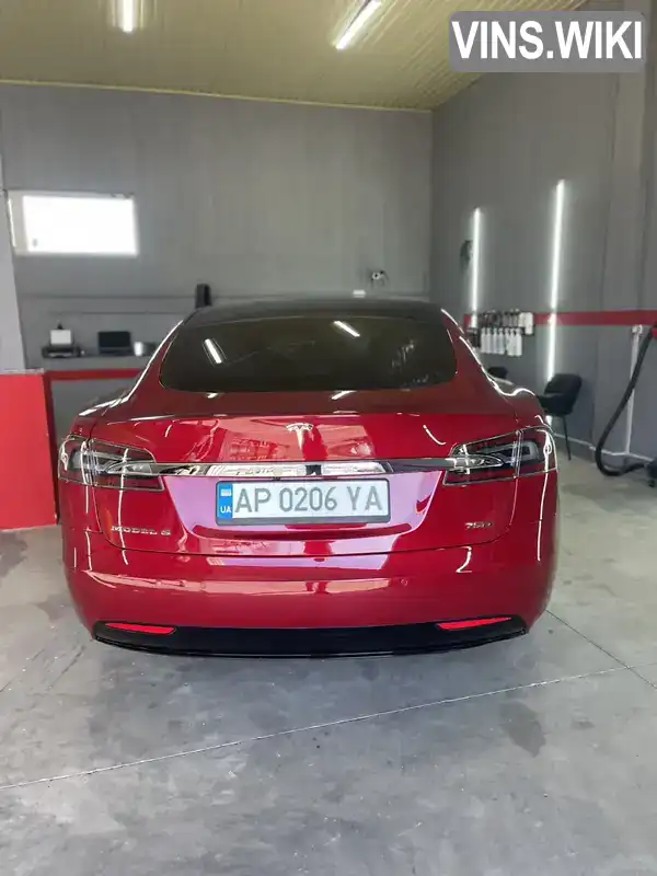 5YJSA1E25JF253369 Tesla Model S 2018 Ліфтбек  Фото 4