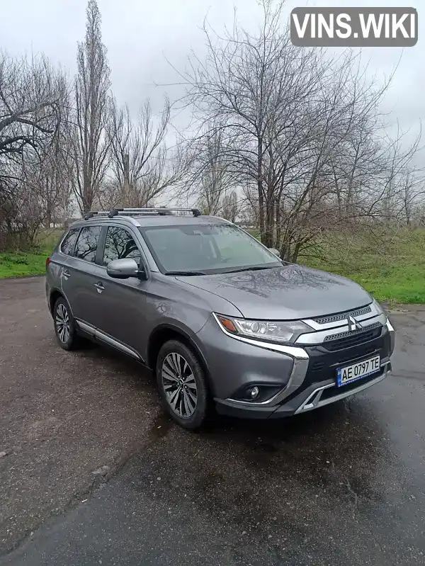 JA4AZ3A32LZ035847 Mitsubishi Outlander 2020 Внедорожник / Кроссовер 2.36 л. Фото 2