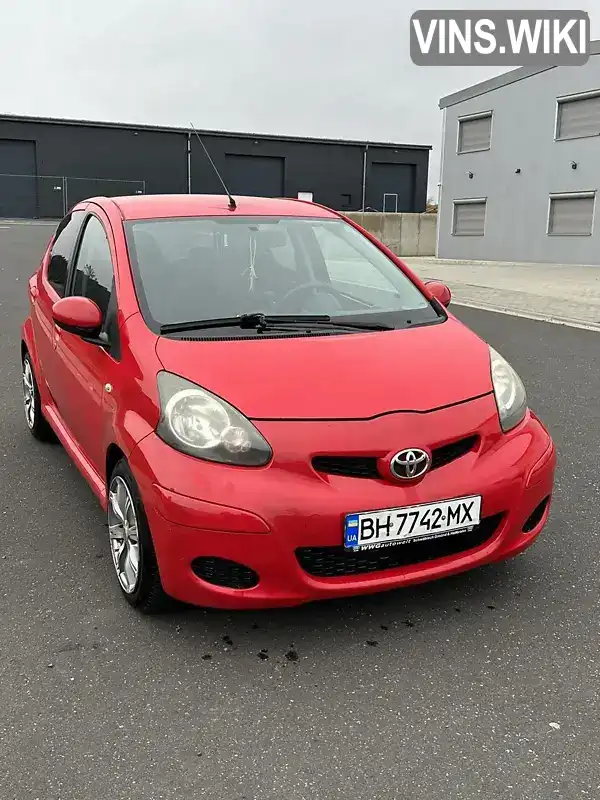 Хэтчбек Toyota Aygo 2008 null_content л. Ручная / Механика обл. Закарпатская, Ужгород - Фото 1/9